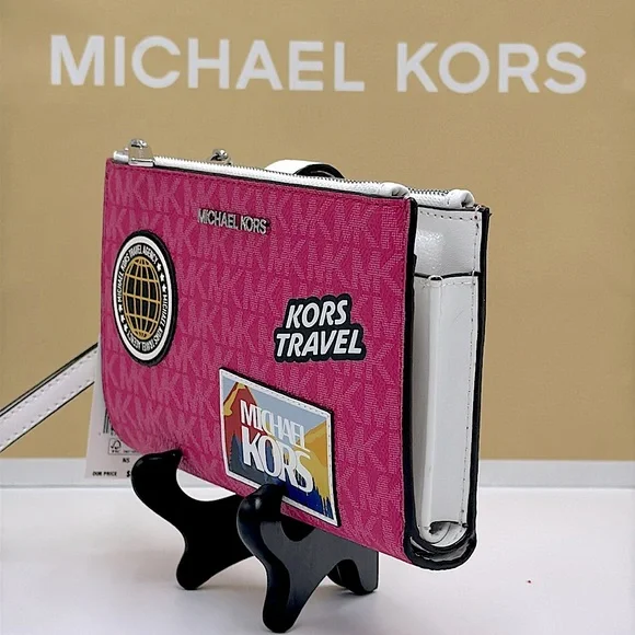 Michael Kors Jet Set Travel Large Embellished Signature Logo Wristlet
Dragonfrui - Picture 8 of 16